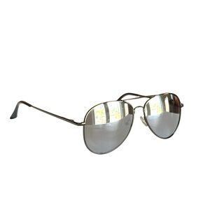 Classic Silver Aviator Sunglasses with Reflective Lenses